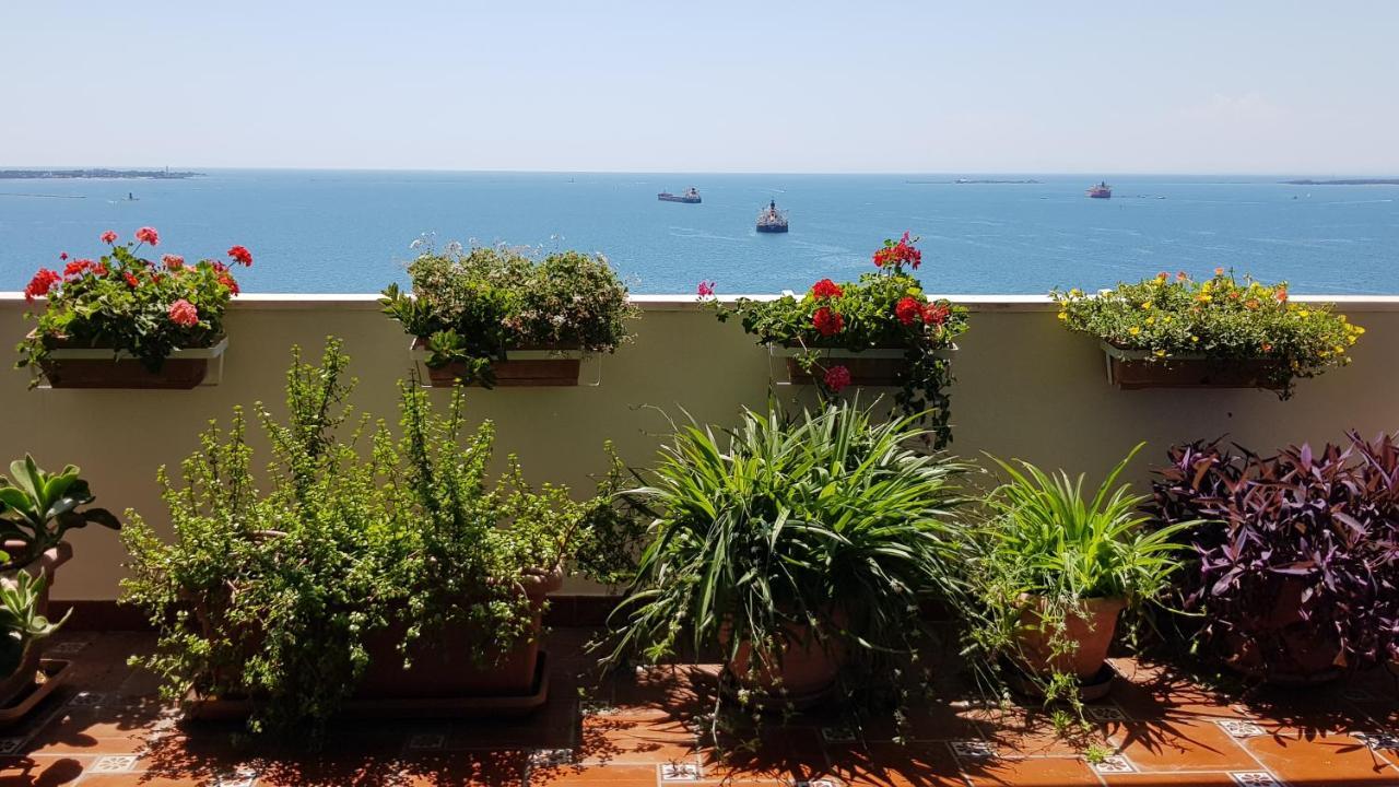 Amanda'S Panorama Daire Taranto Dış mekan fotoğraf